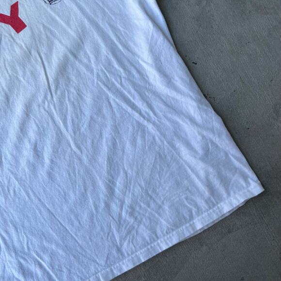 Vintage Hanes beefy white graphic t shirt - Picture 8 of 11